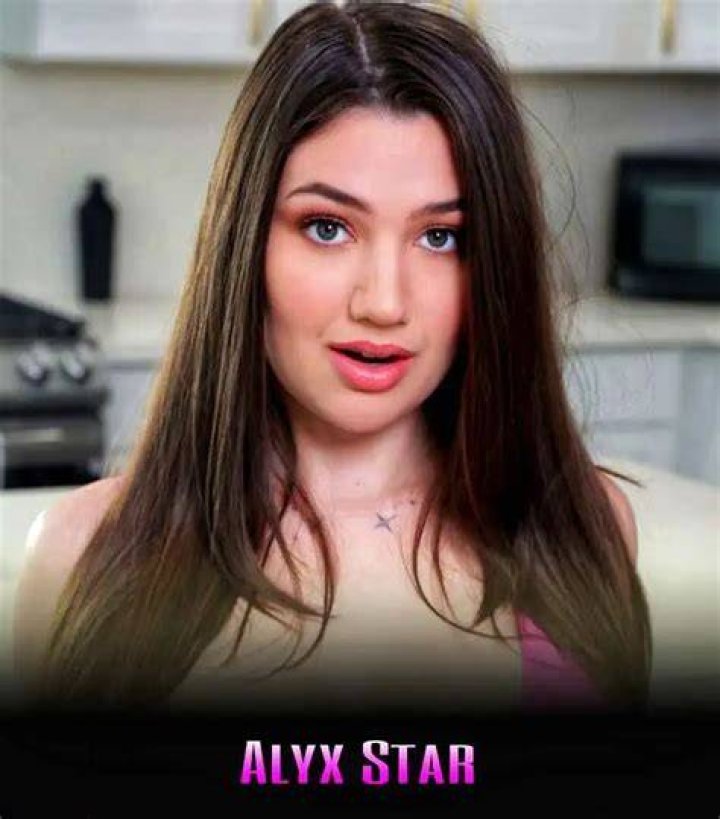 Alix Starxxx: The Rising Star in the Entertainment World