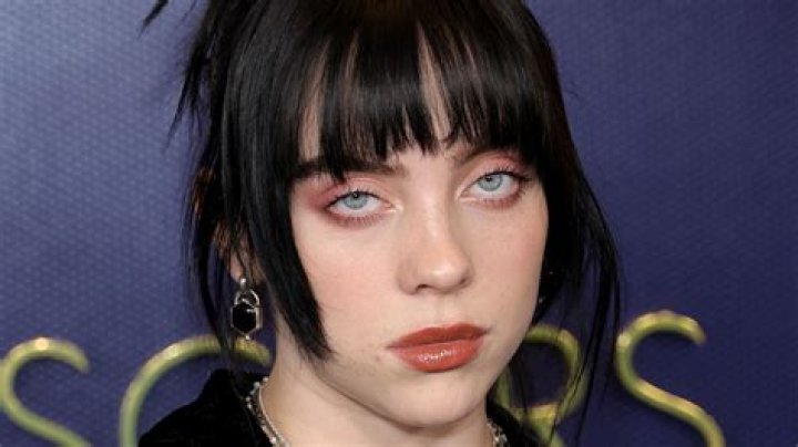 Billie Eilish Nude: The Truth Behind the Controversy and Sensationalism