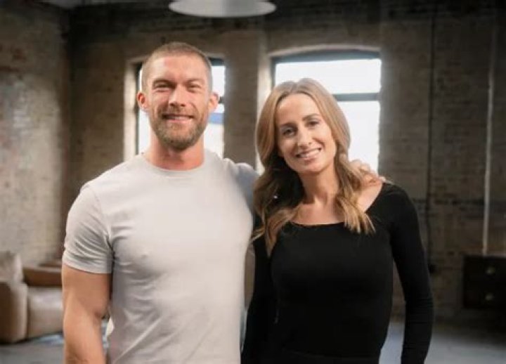 Chris Williamson's Girlfriend & Dating Life: What's the Scoop?