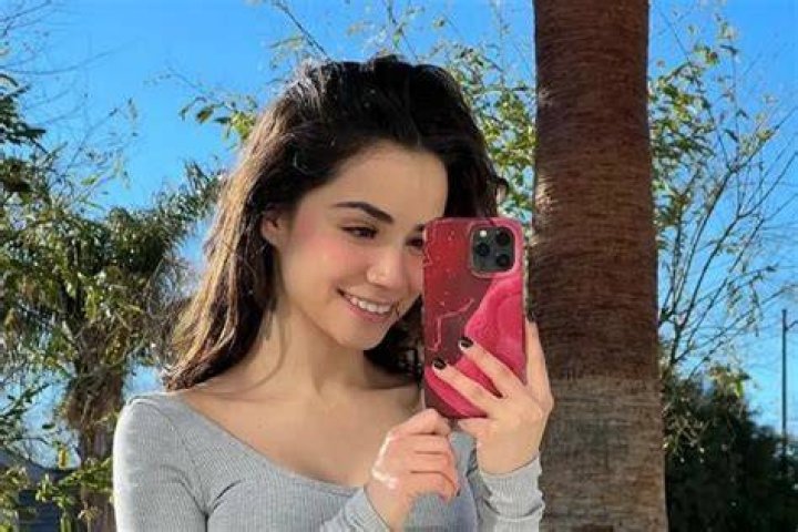 Discovering Jameliz: The Rising Star Who's Taking the World by Storm