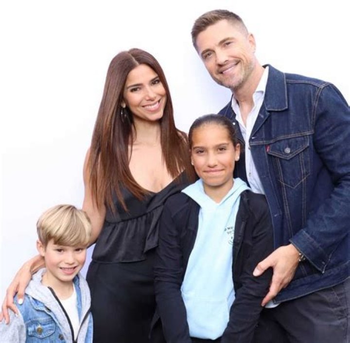 Does Eric Winter Have a Twin Brother? Unveiling the Mystery!