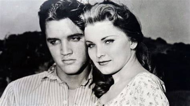 Elvis's Mom, Gladys Presley: Alcoholism & Death What You Need to Know