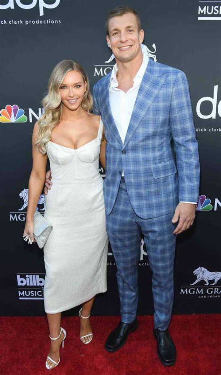 Exploring the Net Worth of Gronkowski's Wife: A Deep Dive into Her Financial Empire and Wedding Extravaganza