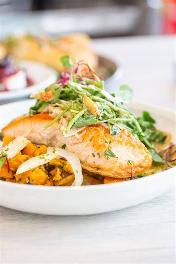 Finz Restaurant Allem Ma Menu: A Culinary Adventure in Lebanon