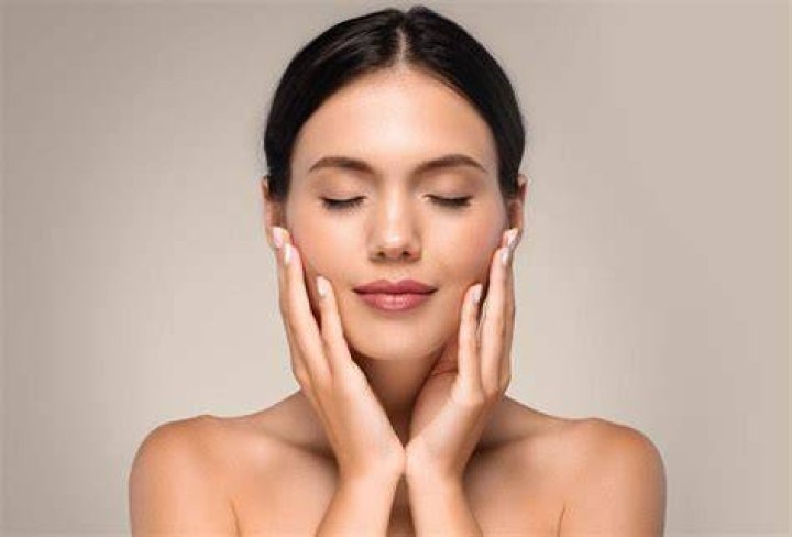 Flawless Nude Looks: The Diva&rsquo;s Ultimate Guide to Glowing Skin