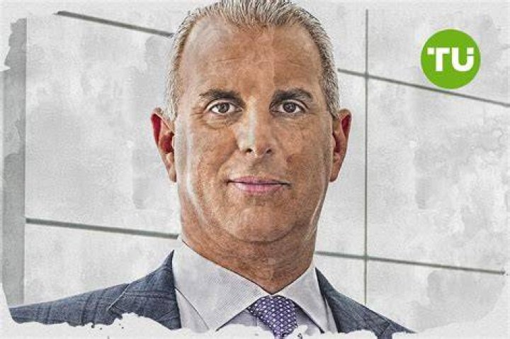 Guy Adami: Net Worth, Wife, Career & More - Unveiled!