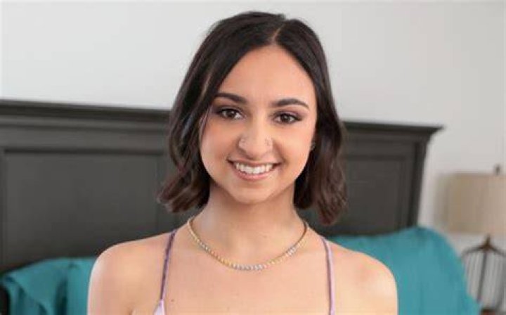 Hailey Rose: The Rising Star in the Fashion and Entertainment Industry