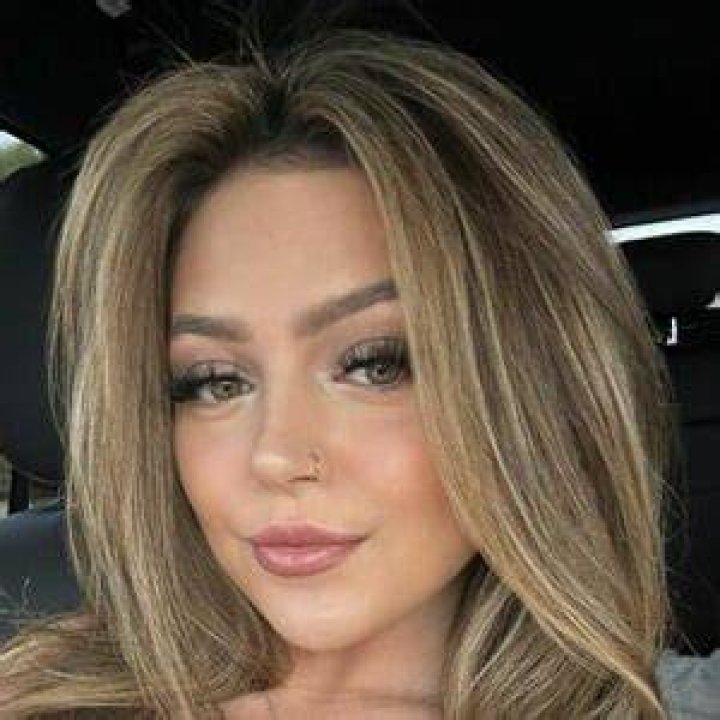Hazey Haley: IG Star's Rise & Content - What You Need to Know!