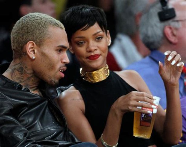 How Old Was Rihanna When She Dated Chris Brown: A Comprehensive Look at Their Relationship