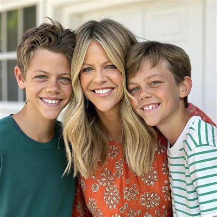 Kaitlin Olson's Siblings: Exploring Her Family Life & Olsen Twins Connection