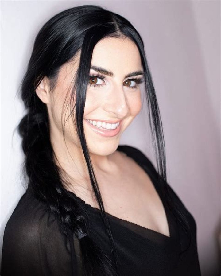 Kaitlyn Katsaros: Age, Wiki, Career & More - Your Guide