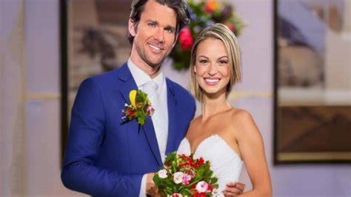Kayla Wallace: From WCTH to Landman & Wedding Bliss! - Must-Knows