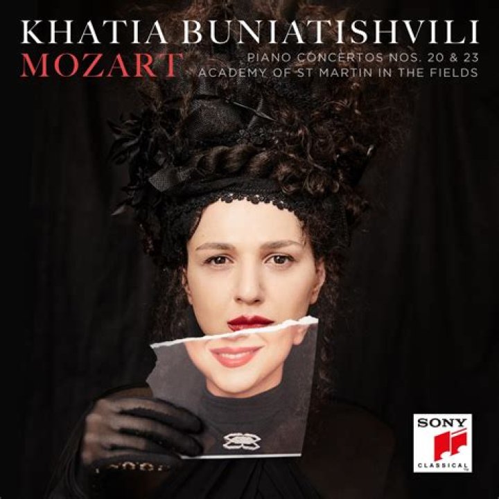 Khatia Buniatishvili's Life: From Piano Prodigy to Love & Family