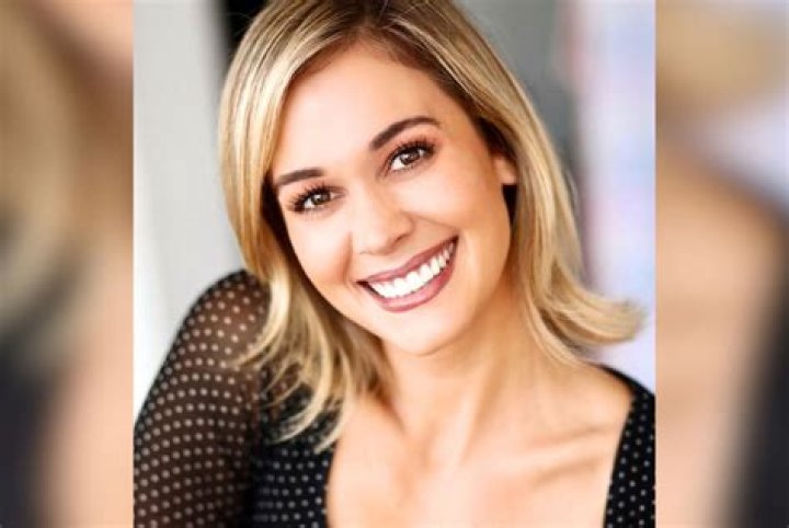 Lauren Compton Net Worth 2024: Income & Career Insights