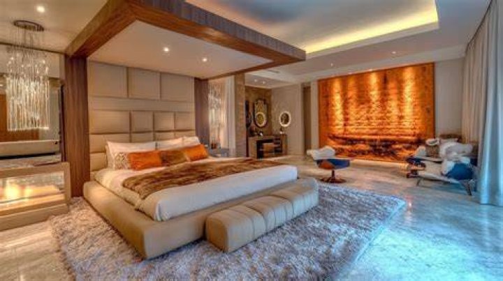 Michael Rubin's House: A Peek Into the Luxury Life of an E-Commerce Mogul