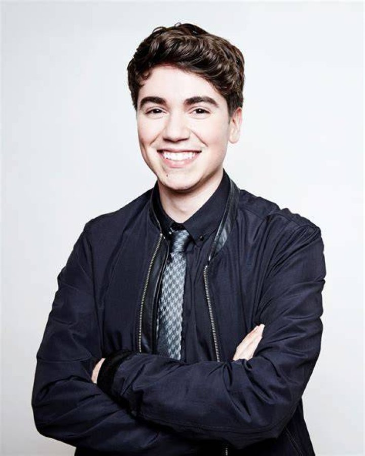 Noah Galvin: The Rising Star of Broadway and Television