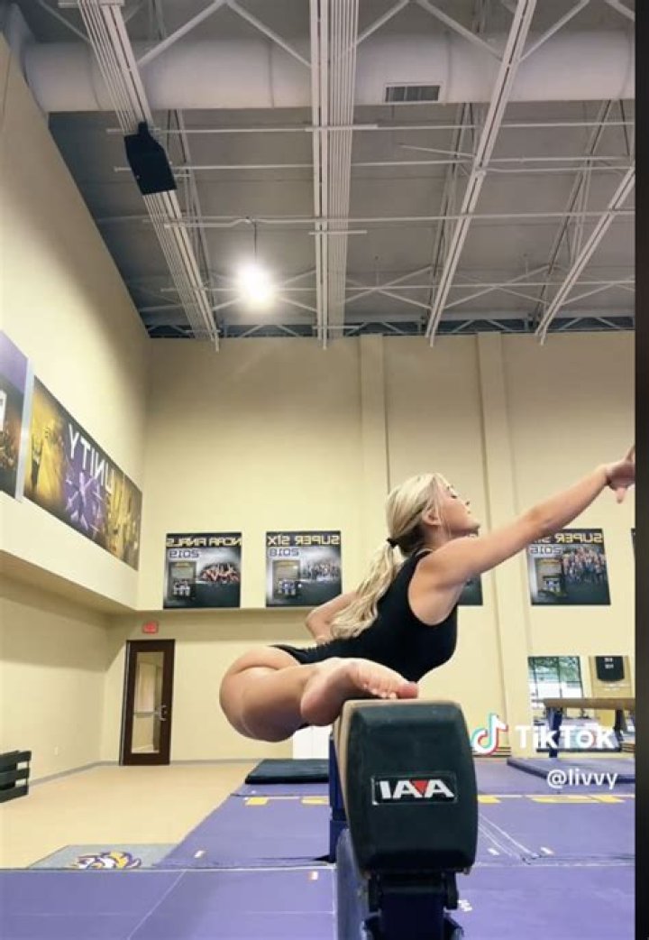Olivia Dunne's Feet: A Deep Dive into Her Gymnast Soles!