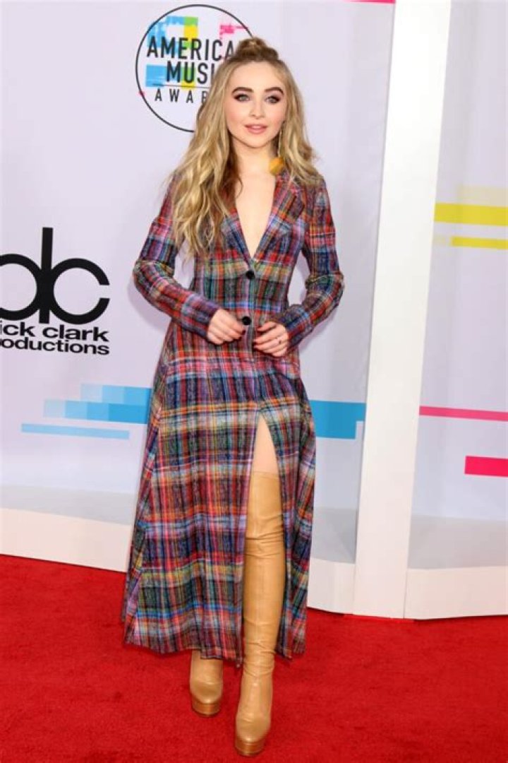 Sabrina Carpenter Measurements: A Comprehensive Look into Her Body Stats