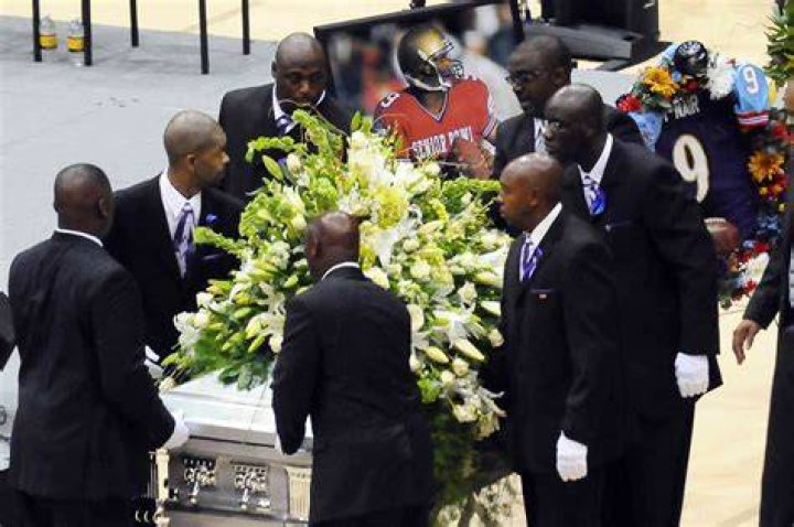 Steve McNair's Tragedy: Death, Sons & Legacy - Latest Updates