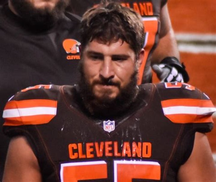 Top 10 Centers of All Time in NFL: The Legends Who Dominated the Field