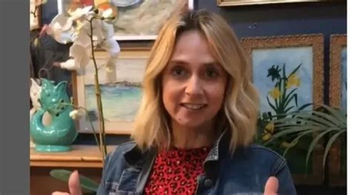 Viki Knott Age: The Real Story Behind the Iconic Model