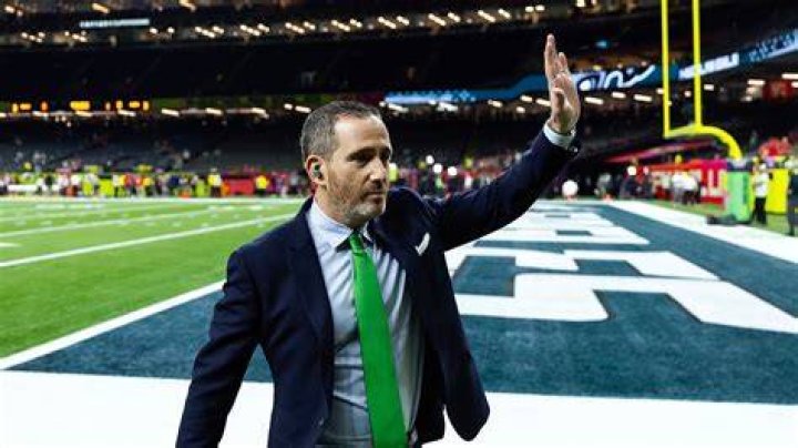What is Howie Roseman's Salary? The Inside Scoop on the Eagles' Powerhouse Executive